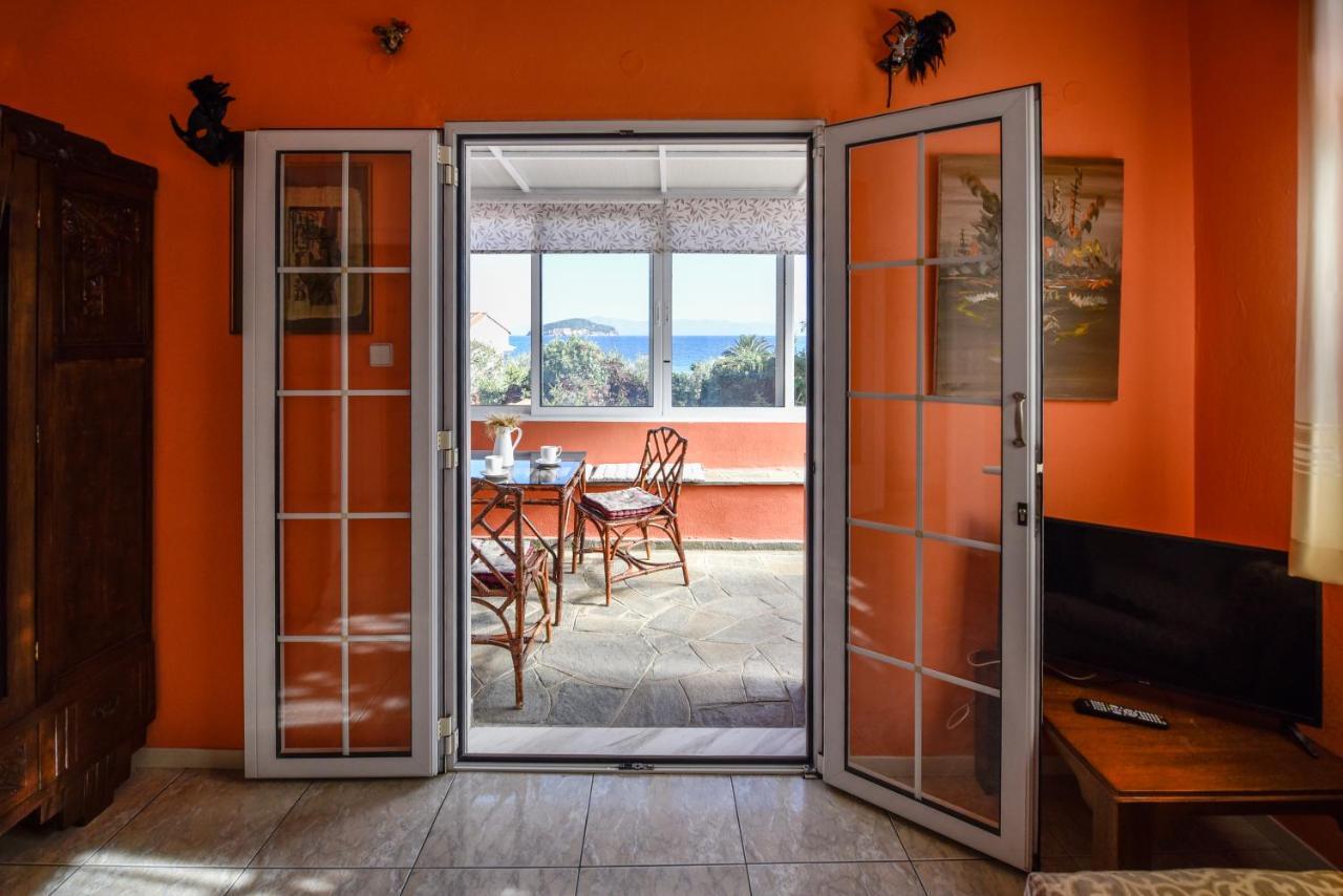 House By The Sea 2 Apartment Nea Iraklitsa Exterior photo